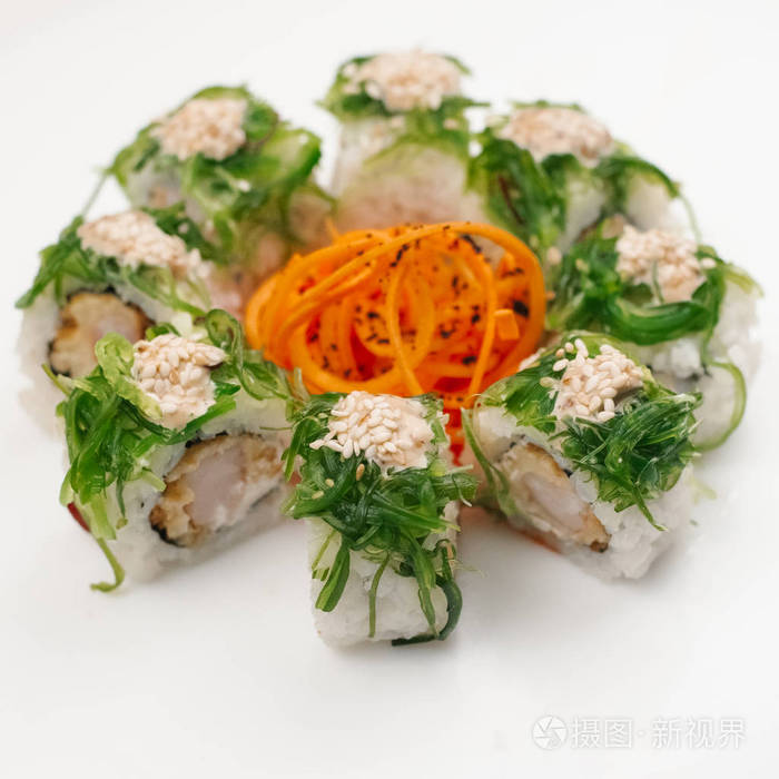 如何制作美味的蟹肉寿司
