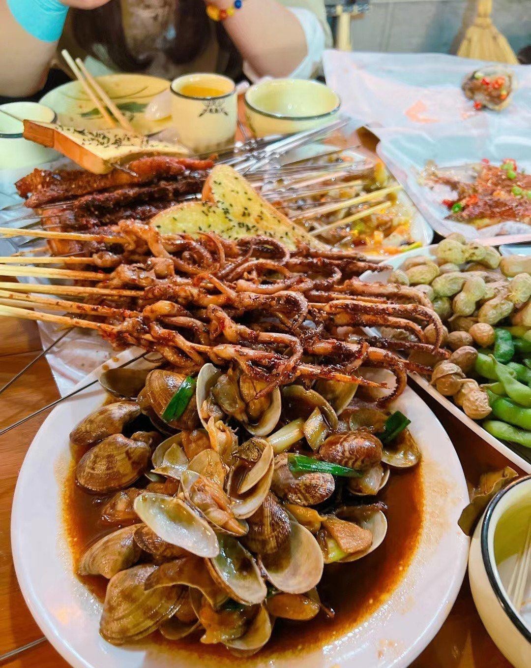 如何用玉米饼制作海鲜风味的菜肴